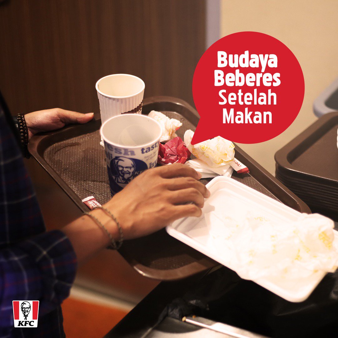 KFCINDONESIA's tweet photo. Biasakan untuk membersihkan meja kamu sehabis makan, yuk! Budaya beres-beres sehabis makan, perlu dimulai dari sekarang. Biar generasi ke depan semakin peka sama kebersihan! Ayo, lestarikan buaya bersih-bersih!
#budayabeberes #kfcindonesia https://t.co/3ddaXJdY5Y