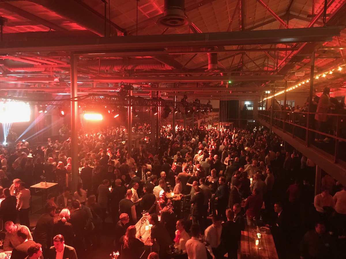 ReiantMulder's tweet image. Mooie avond met Boels Rental collega’s. In 2018 een enorme groei en 1.000 nieuwe collega’s. In 2019 blijven we doorgroeien met nog meer nieuwe collega’s!