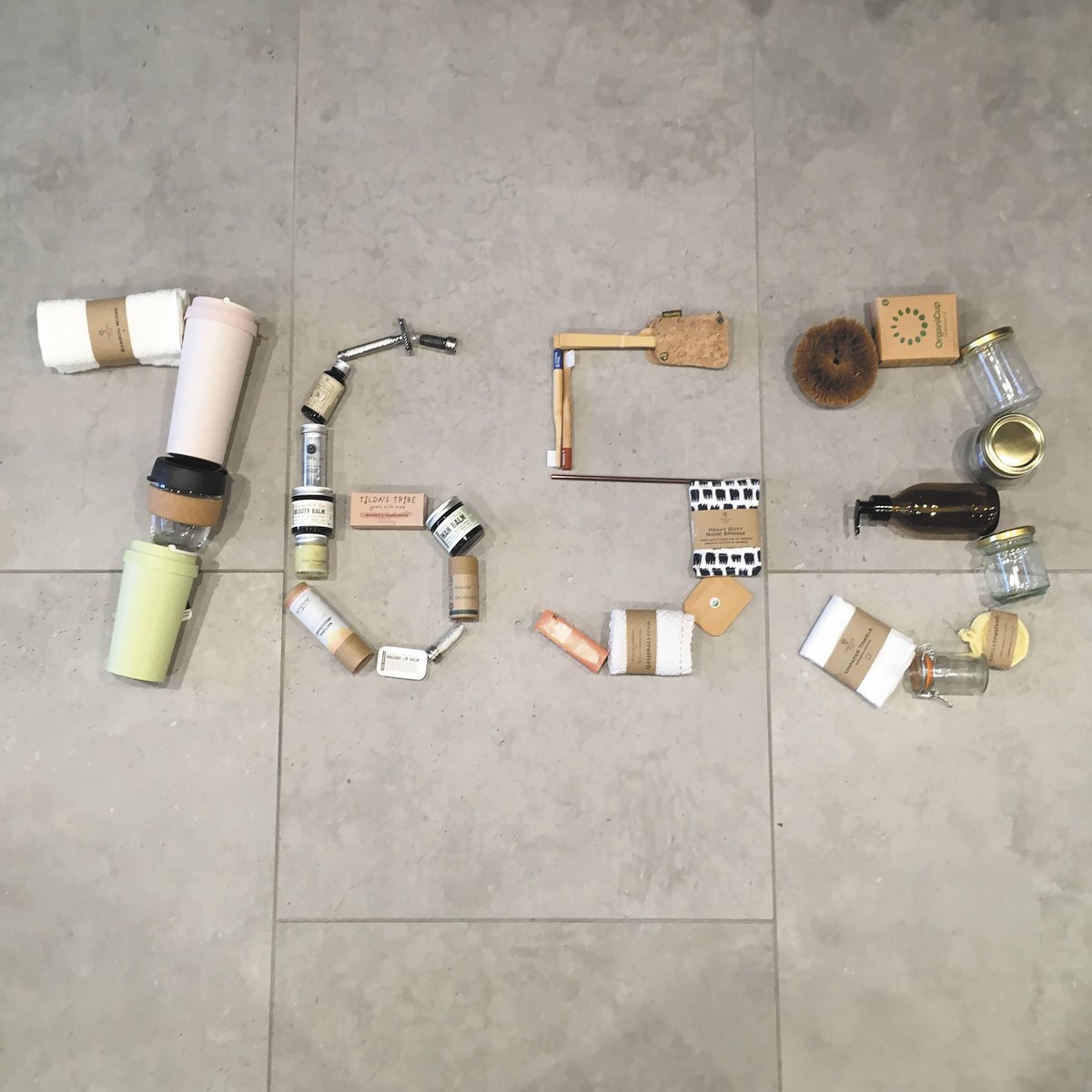 1 MONTH OLD TODAY!🌱 In the 31 DAYS we've been open, with your amazing support, we estimate you’ve saved an eye-watering 7653 pieces of single-use plastic going to waste or into our oceans. #zerowaste #plasticpollution