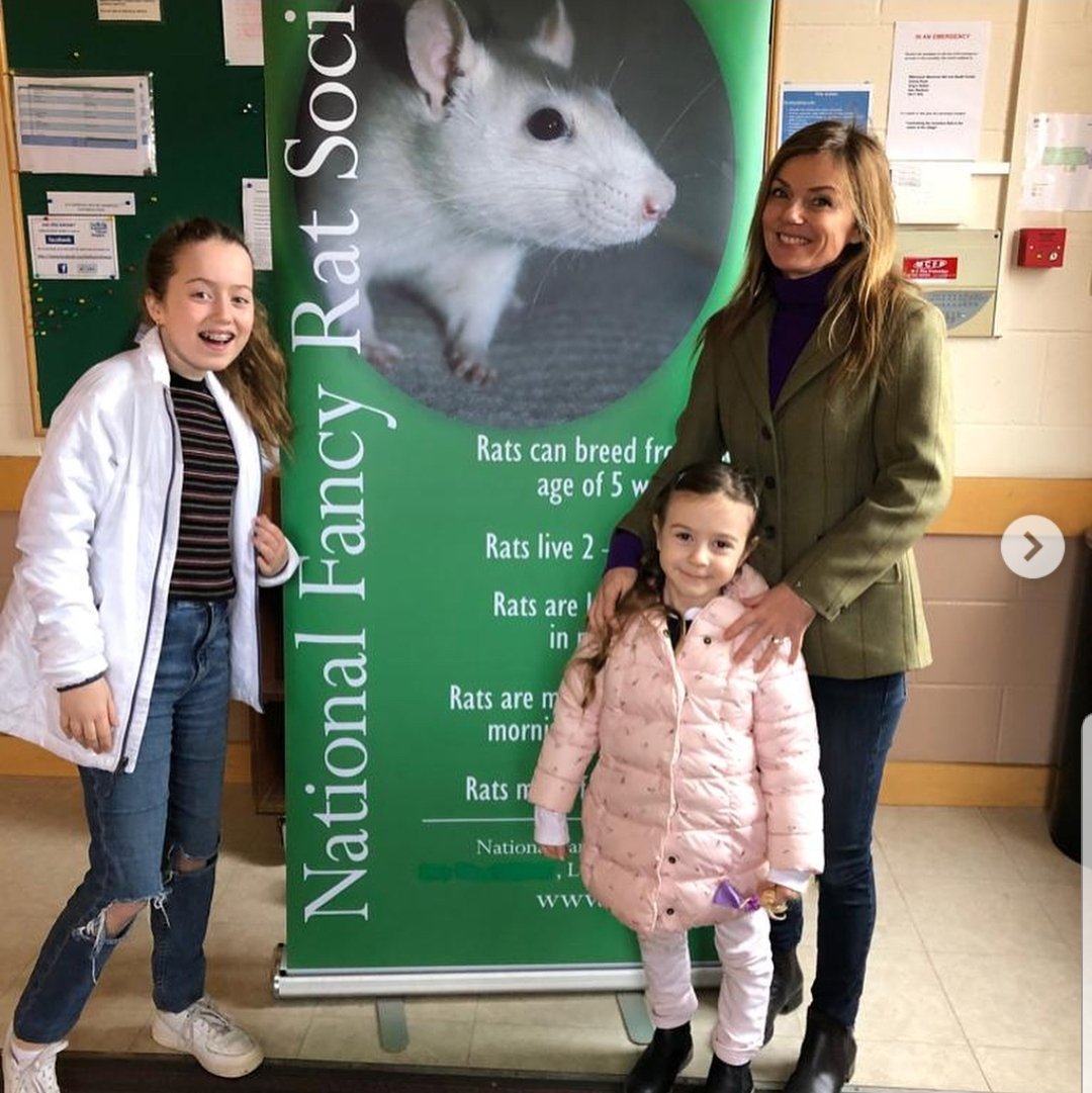 NFRSoc's tweet image. Spice up your life with a visit to a NFRS Rat Show this year, just like Geri Halliwell 🐀
instagram.com/p/BskeF61Arr1

If you're interested in popping along to one of our shows here is a link to the calender;
nfrs.org/show_calendar.…