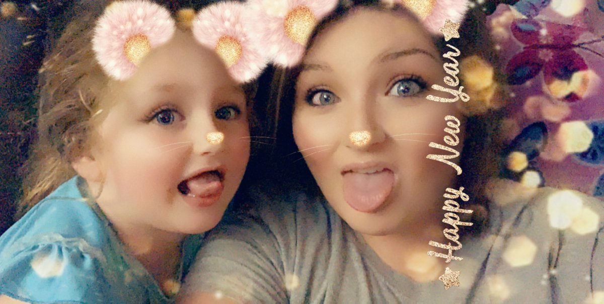 MichelleRena90's tweet photo. My best friend my world💜 https://t.co/fQYXUSC4Uq