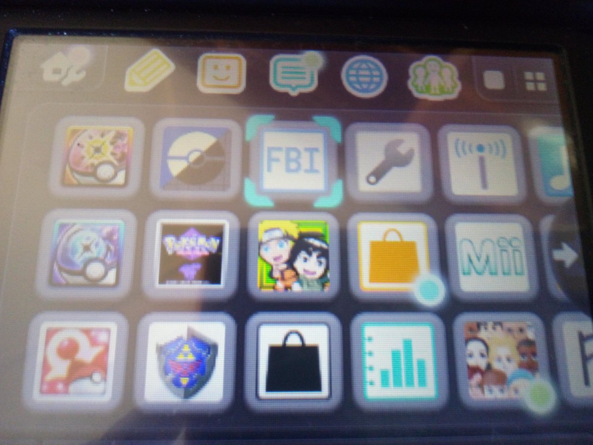 brokenfcknmetal's tweet photo. Vendo Nintendo 3DS XL hackeada.
Está en perfecto estado de funcionamiento, está pirateada para descargar cualquier juego oficial y fangames, con herramientas de edición para juegos de Pokémon, (junto con cientos de Pokémon competitivos y de eventos)
Juegos ya instalados...1/2 https://t.co/1XDAswAbBf