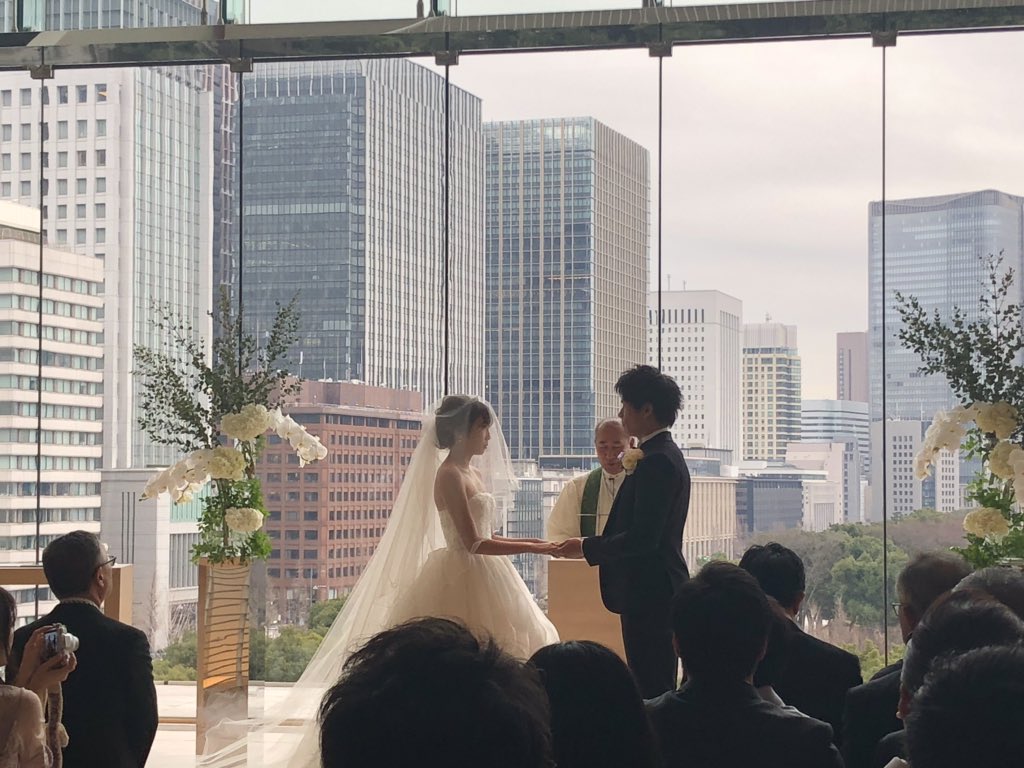 宮原 大輔 松岡結婚おめでとう 10年前の1月12日は 広島皆実が全国高校選手権で初優勝を飾った日 ちょうどその日に結婚式とは さすがチームを優勝に導いた男 明治大 広島皆実の選手達にも久しぶりに再会し 楽しかった 笑顔溢れるとても素敵な結婚式