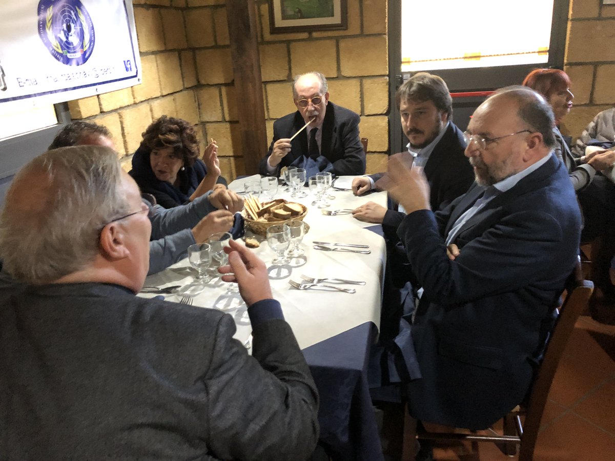 andrea (@andreamamone3) on Twitter photo 