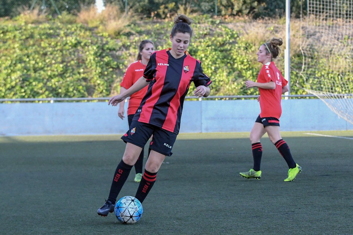 ReusFem's tweet photo. Victòria treballadíssima del @ReusBCambrilsF al camp de l’Icomar (3-5), amb gols d’Anna (2), Cristina (2) i Laura.

#cfreusfem #cfreus #futfemcat #forçareus #futfem https://t.co/dwVylYMupc