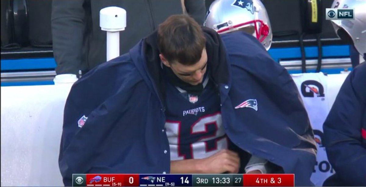 SBNation's tweet image. Is Tom Brady’s coat getting bigger? An investigation:

Pic 1: January 2017
Pic 2: December 2018
Pic 3: January 2019