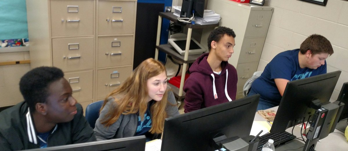 scmreason's tweet photo. @BCSDSchools @StratfordSS HS has 3 teams in @CyberPatriot Competition 2day. 13 teenagers in school on Sun 9:00am-5:00pm securing Linux &amp; Windows PCs against hackers. Varsity &amp; JROTC teams competing in Platinum Tier, JV in Gold Tier. Go Cyber Knights! @RealTVSHS https://t.co/XcMk06mHEY