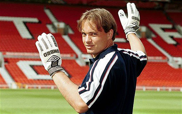 Happy 47th Birthday to former goalkeeper Mark Bosnich. 