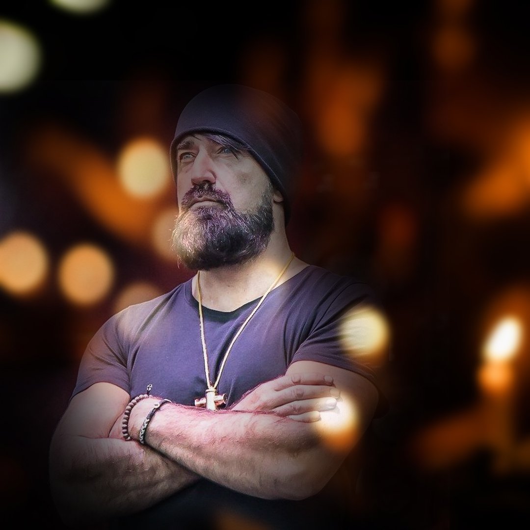 Walk off the Earth on Twitter "Click below for CBCMusic live stream of Mike "Beard Guy" Taylor