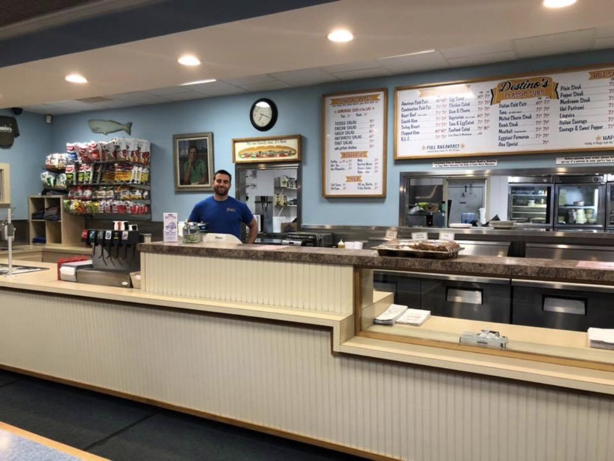 Before you watch your team, stop by to see the Destino’s team! 
Enjoy the playoff action today with Destino’s wings!!
Info: destinossubs.com
#GloucesterMa #Wings #Destinos60