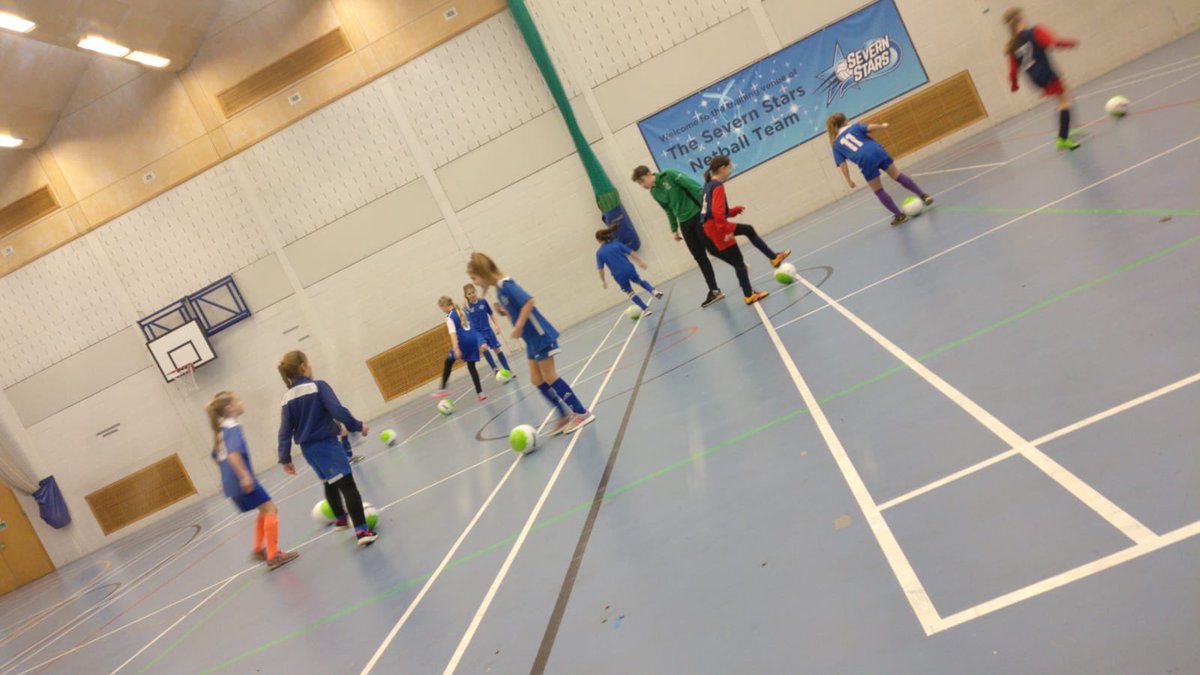 UoGSport's tweet image. A great start this weekend to this months futsal sessions, with our key partner @glos_girl_footy ⚽️ Some great sessions provided by our university student activators...well done to all teams and students involved 👍🏻👏🏻 #FAUniversityGrassrootsHubs #StudentWorkforce