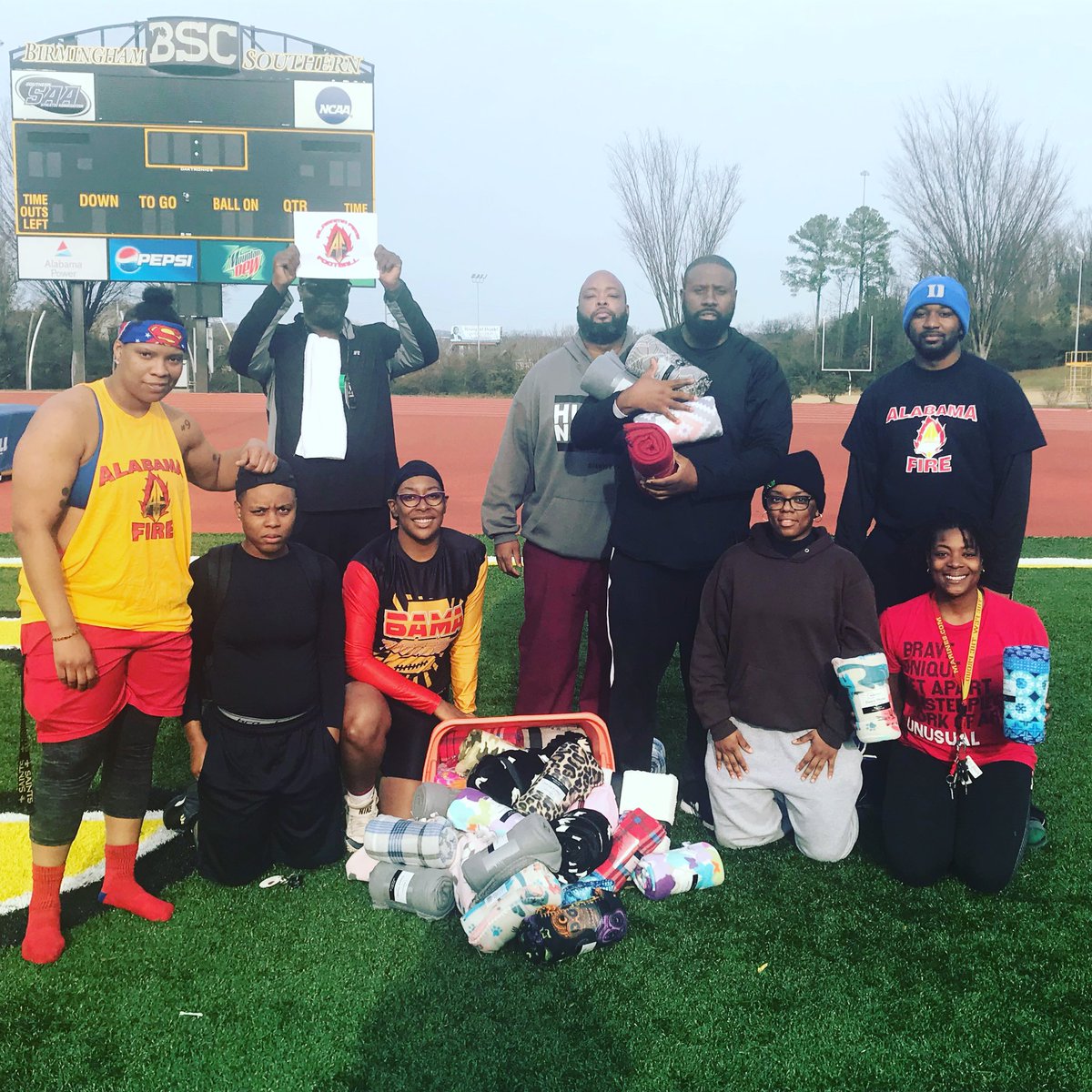 AlabamaFire's tweet image. Giving back!!! Alabama Fire wants to be active on the field and in the community. #ALFIRE #WNFC