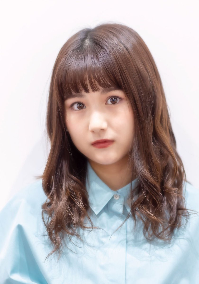 rbridge1122's tweet image. 12/16 forTuneイベント＠都内某所④
いーちゃんも実は1枚でくるりんぱ撮影に挑戦したんですが、シャッター切るのが遅れて回り終えてる😰
でもスカートが綺麗な感じになりました*\(^o^)/*
寄りのオーダーは忘れてしまいましたが、真顔は個人的にはレアかも。
#TPD2018 #TPD2019 #櫻井紗季 #HeyGirls