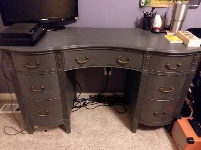 BloNoReStore's tweet photo. Adelita made over this ReStore desk for her son! Now it blends right in and looks like it was custom-made for his workspace. https://t.co/JG58CFMN63