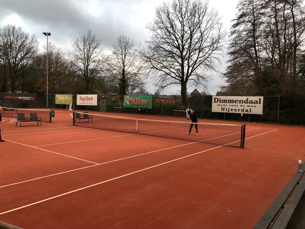 Het jaar goed begonnen! Gezellige nieuwjaarsborrel/toernooi bij TV Gramsbergen.