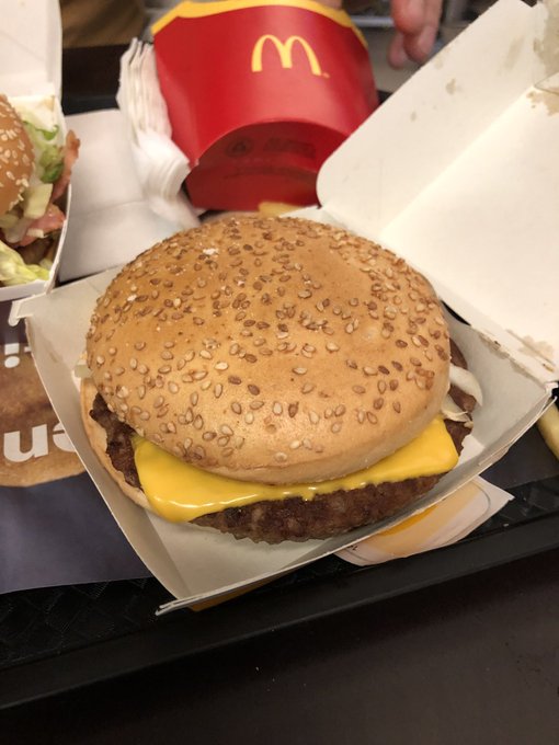 Gluten free burger bun at McDonald’s in Amsterdam @McDonalds why don’t have them in the UK???? 

#glutenfree