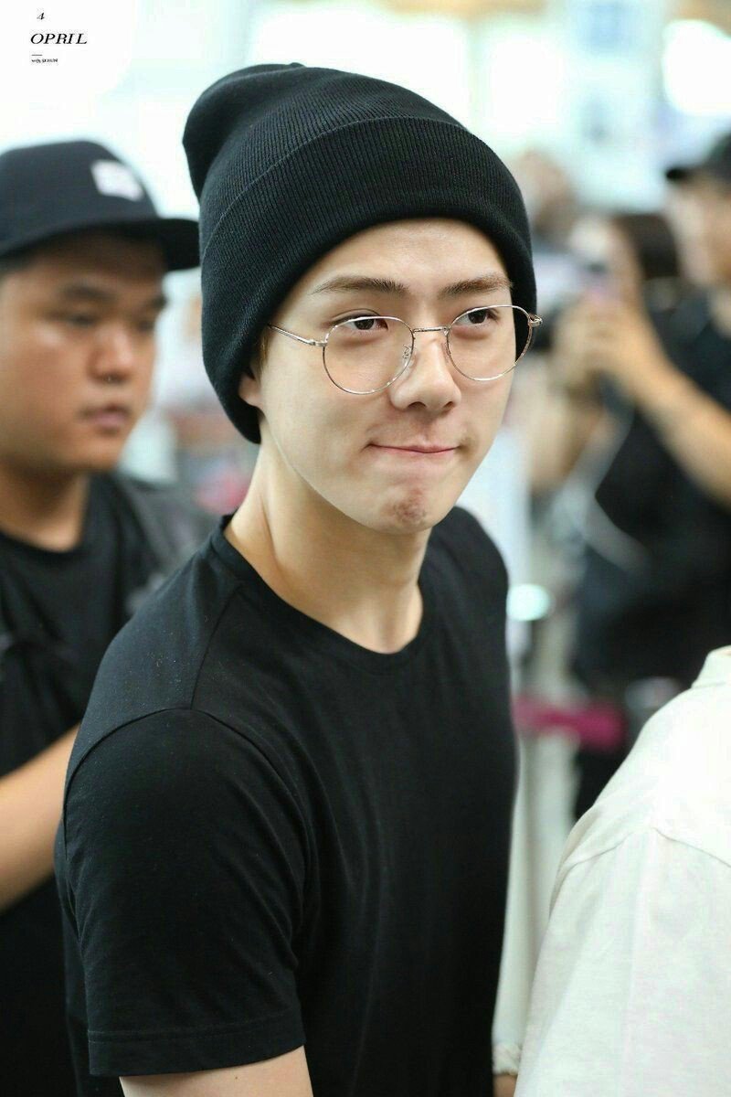 unbleached sehun tweet media