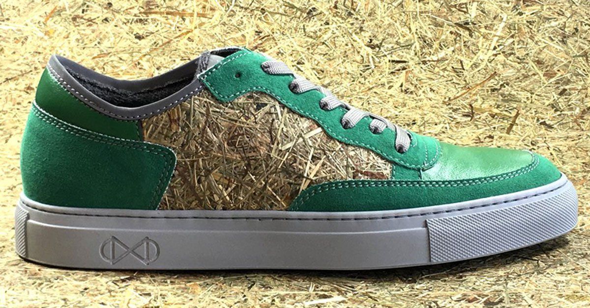 Would you buy these 100% vegan sneakers made of hay and plastic bottles? buff.ly/2FqRarn #responsiblefashion #sustainableinnovation