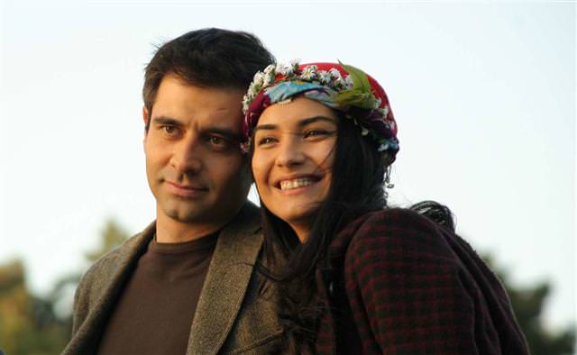 Разбивающая сердца несрин. Турецкий сериал хасрет и мурат. Разбивающая сердца 4. Разбивающая сердца сериал 2016. Разбивающая сердца 4.