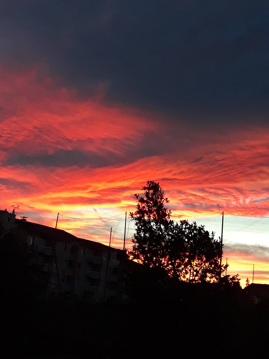 sansan8313's tweet image. An amazing Sunday sunset 
#withoutfilter