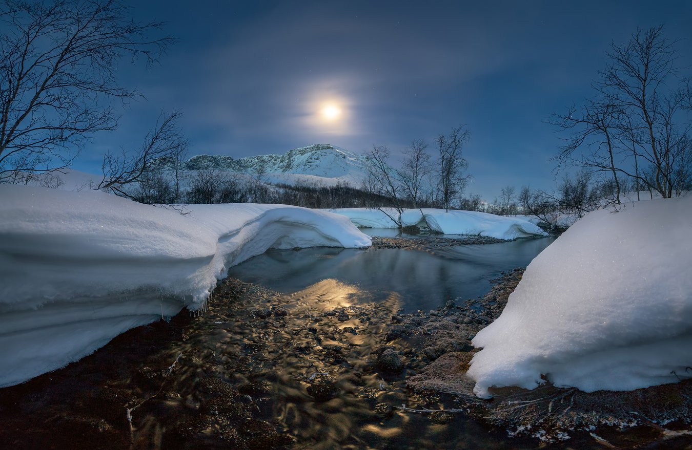 тающая ночь. осень ночь. горная река вечером. осень вечер. тающая ночь.