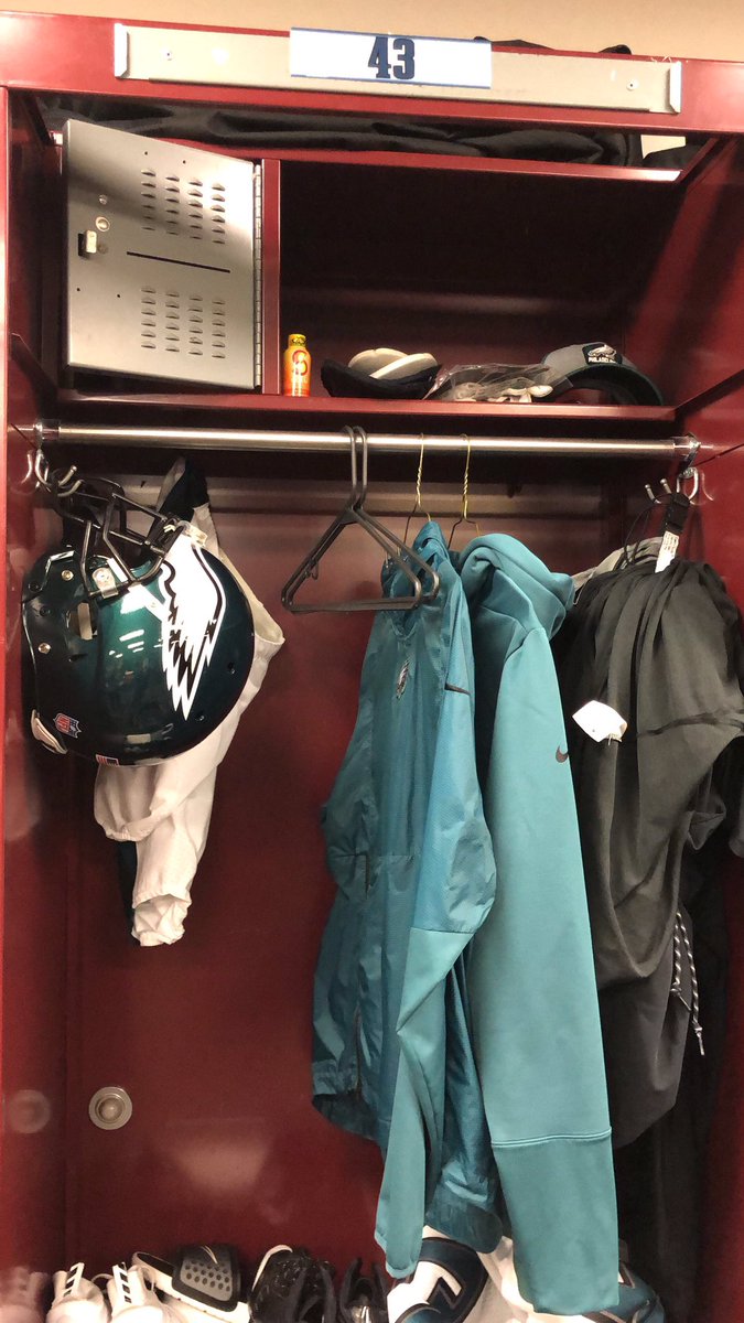 ⚪️ Jerseys
⚪️ Pants

#PHIvsNO | #FlyEaglesFly