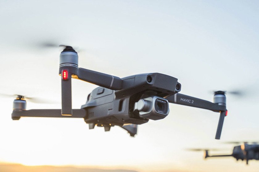 xatakafoto's tweet photo. 23 cuentas de Instagram de fotógrafos con drones que son puro vicio si te apasiona la fotografía aérea https://t.co/4ASaLpuiH9 https://t.co/4OVHeBDF3W