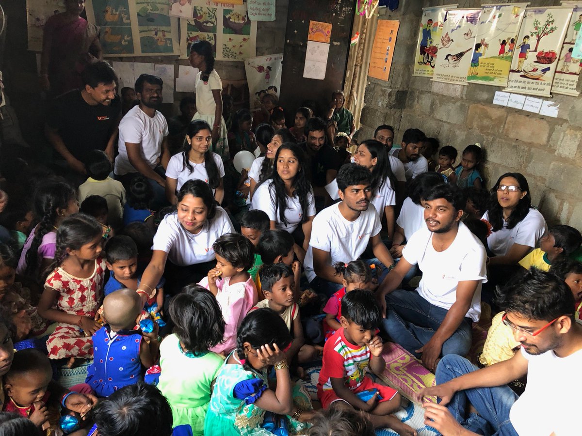 valuebound's tweet photo. Great future lies in having great foundation. On 70th Indian Republic day, We spent time together with underprivileged children to bring happiness on their face at Iblur Construction School of Sampark foundation.
#csr #republicday #underprivileged #helpinghands #valuebound https://t.co/qMmKQ4Q8g4