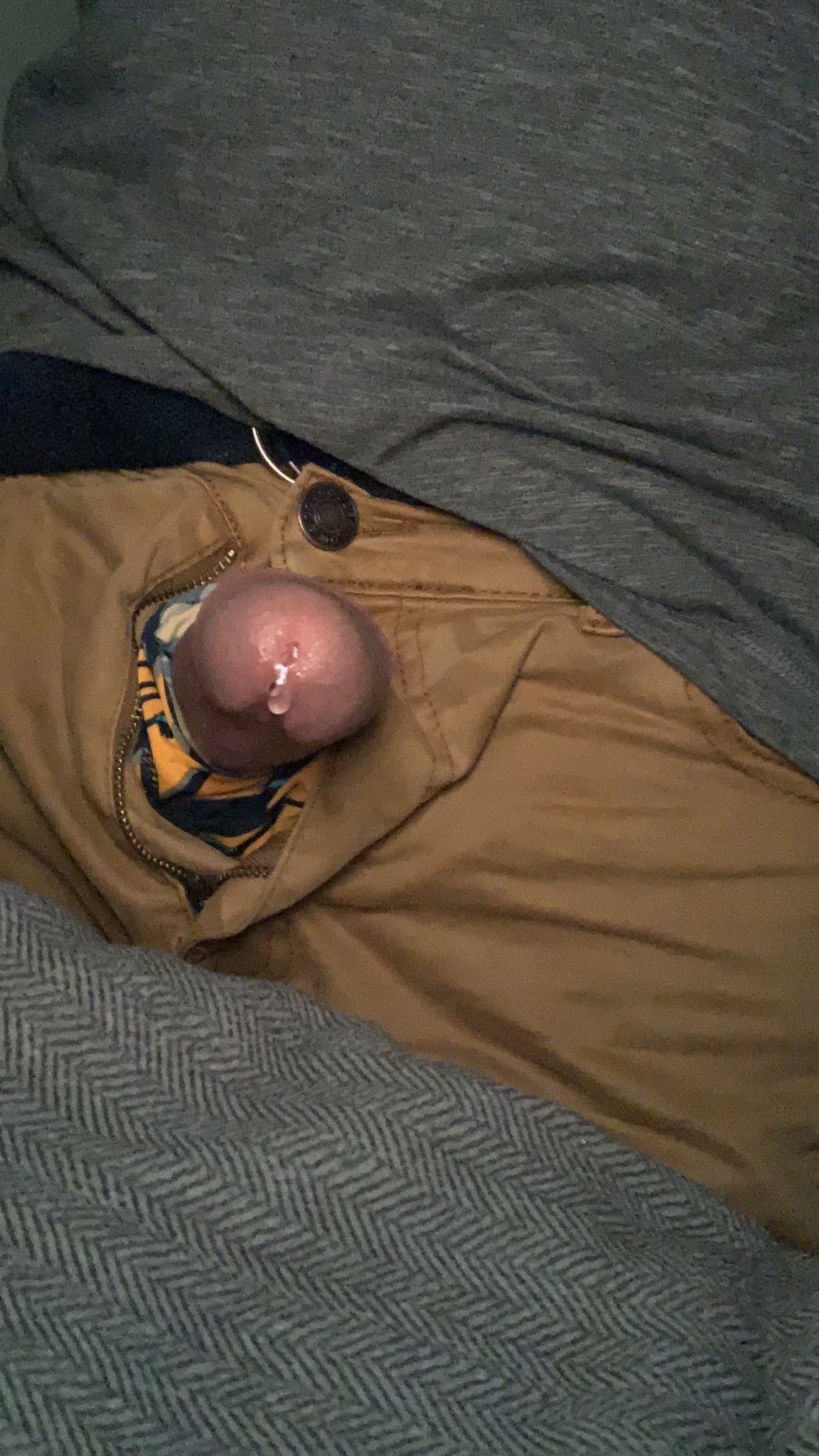 2 pic. Take a look at my pornhub profile! Maybe like a few pics or share a vid! I’ll even take a photo