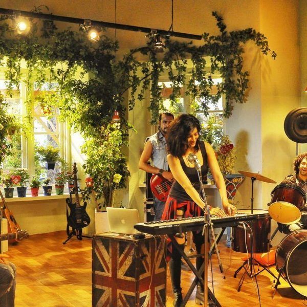 Happy Birthday Shruti Haasan: Just 5 pictures of the birthday girl that prove what a ROCKSTAR she is! 