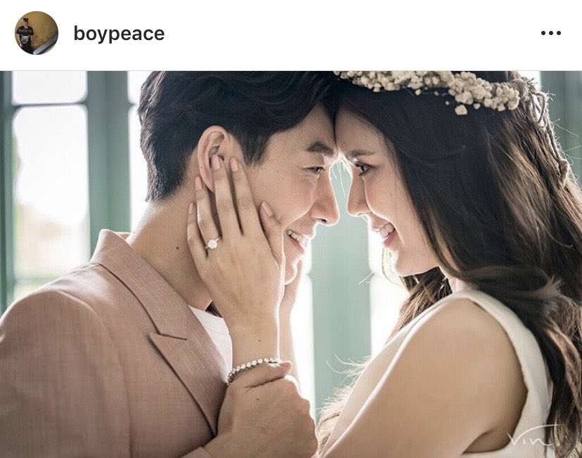 peartunwarat's tweet photo. นับถือความรักของคู่นี้จริงๆ ชอบตอนที่ไปออกรายการนึง แล้วเล่าปัญหาที่เกิดขึ้น และทั้งคู่ขอบคุณปัญหาเหล่านั้น ที่ทำให้วันนี้เราจับมือแน่นขึ้น และรักกันมากขึ้น

#ยิ่งอยู่ยิ่งรักกัน https://t.co/aAt80aEau8