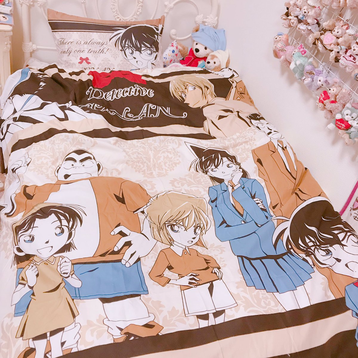 さつき Ar Twitter この前しまむらで買った布団カバーに交換してみた 第1弾のよりもコナン主張強め 笑 これはこれで可愛いけど 探偵団もいるし 部屋の雰囲気には前の方が合ってたかな