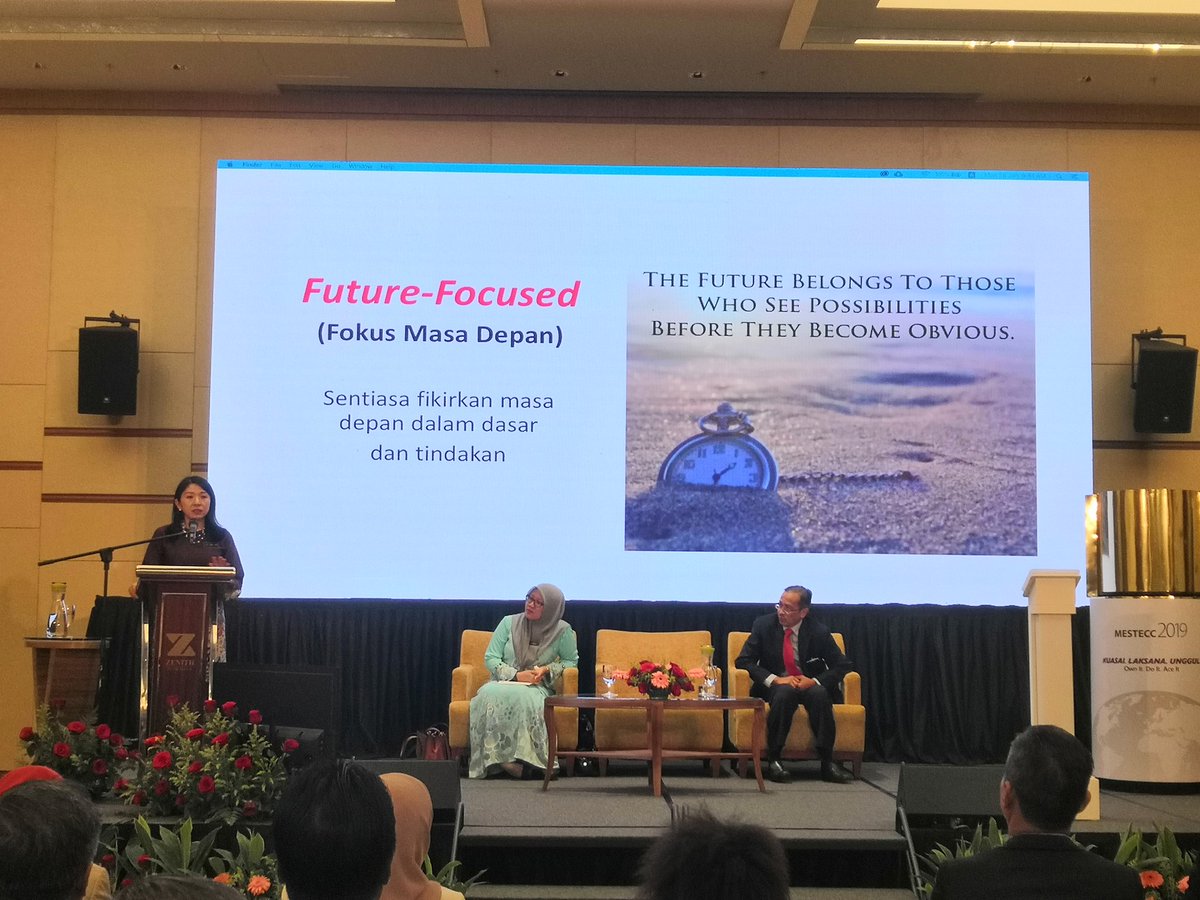 officialmosti's tweet photo. YB @yeobeeyin menegaskan tiga (3) nilai utama yang perlu ada pada semua warga iaitu Kecemerlangan (Excellence), Integriti (Integrity) dan Fokus Masa Hadapan (Future Focused).
.
#mestecc
#mestecc2019
#inisiatifmestecc2019 https://t.co/i82GuCzjFF