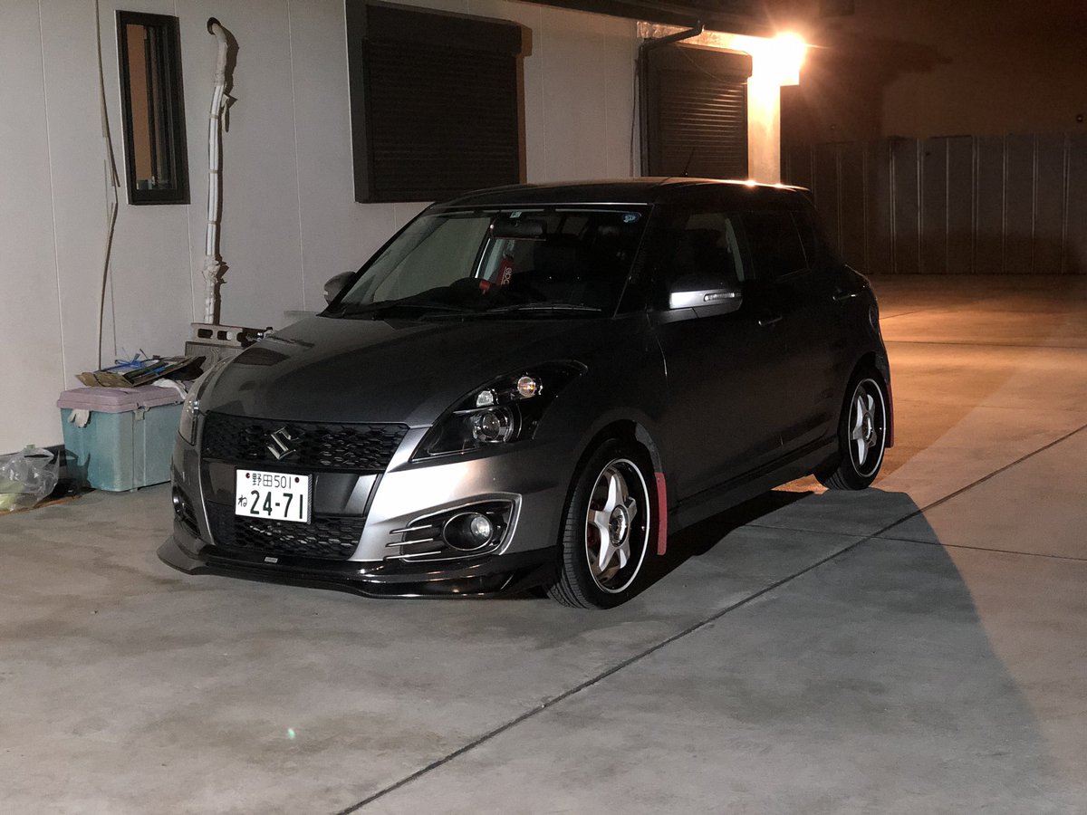 せーいちさんのツイート 彼氏の車がスイフトスポーツっていう5ドアハッチバックのコンパクトカーでした 今までの彼氏でそんな車に乗ってる人はいませんでした そもそもnaって存在意義ないですよね スイフトスポーツよりランボルギーニに乗ってほしいです