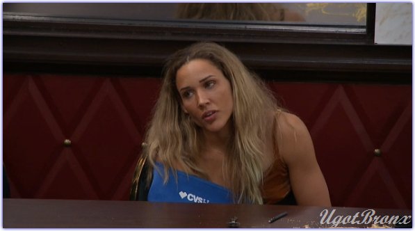 UgotBronx's tweet photo. Lolo talking about LSU and Everyone thought i was going to go pro for basketball #SimoneAugustus and #SylviaFowels both went on to win gold medals and both were mvp's. I make my money in doing races The WNBA is a struggles .@seimoneaugustus .@SylviaFowles
#CBBUS2 https://t.co/qJr9K4qzht