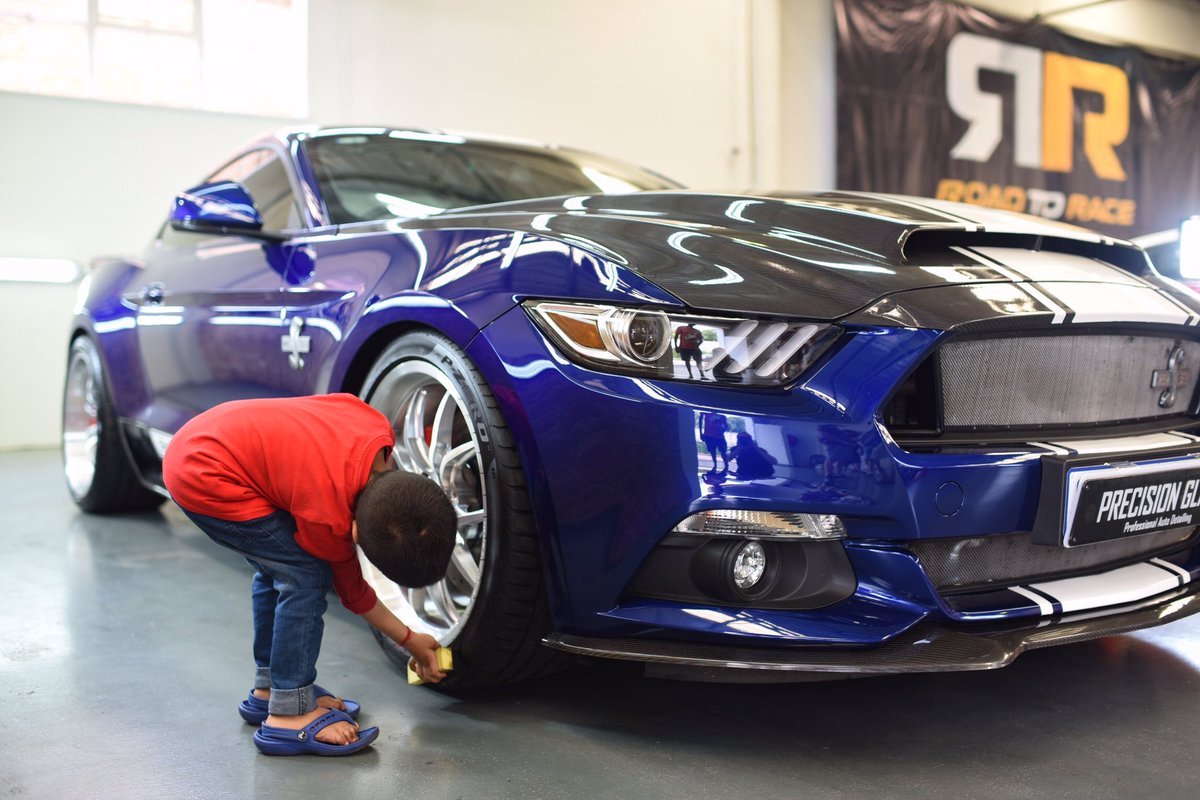 ShelbySA_'s tweet photo. When passion starts at a young age🤩 @precisionglaze trains them well😉 Like father, like son.
@lescotcare @roadtoracesa #superchargedmustang #bestinthebusiness #carrolshelby #supersnake #detailing #shelbysa #sandton https://t.co/aPgs3RU2dc