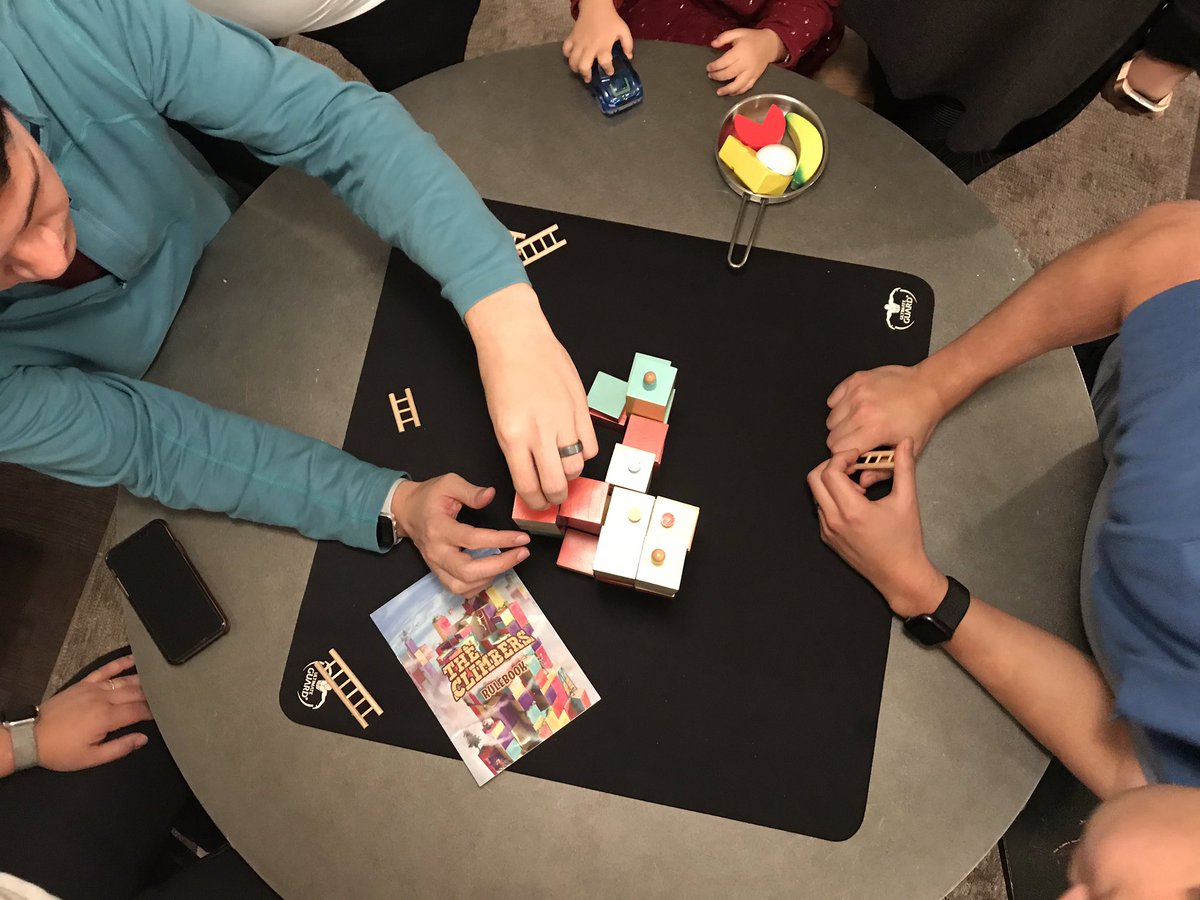 gamehousecafe's tweet photo. Had an excellent time playing The Climbers by @Capstone_Games https://t.co/9JdT1KoalW