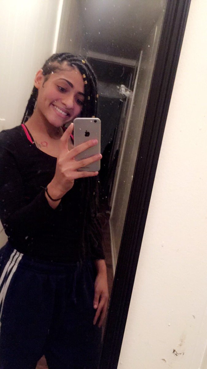 beeyoutilful_'s tweet photo. #confidencepost ☺️ https://t.co/NO1dVHayWP