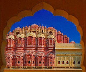 Marwarmagindia's tweet photo. Check out the three distinctive types of features and elements of Rajasthani architecture.
#ArchitecturalMonday #Heritage #Rajasthan #Unique #Colourful #Jharokhas #Stepwell #Chhatris
https://t.co/xi1WmeIMJv https://t.co/xhI7VjWIxl
