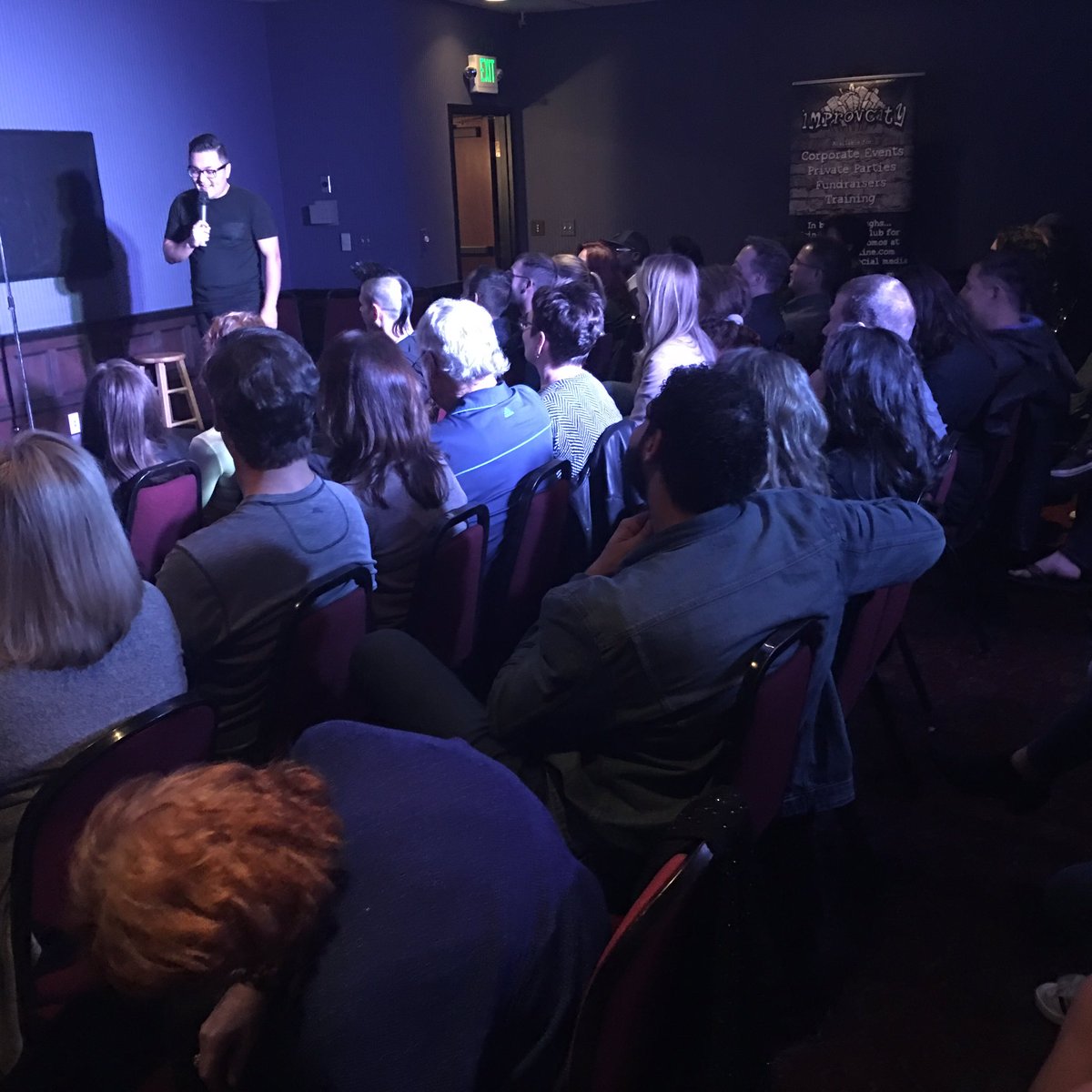 ImprovCity's tweet photo. Another SOLD OUT #ImprovSunday show tonight! Now time for our sold out BOOM #standup #comedy show! #improv #improvcity https://t.co/kmqYVq4gtZ