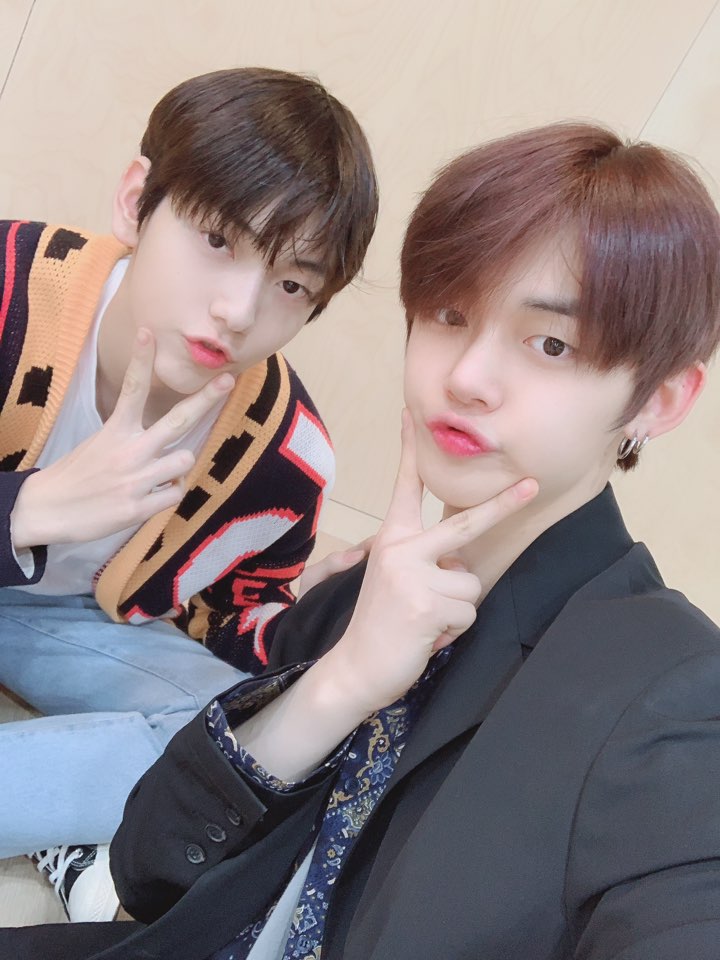 TXT_members tweet picture