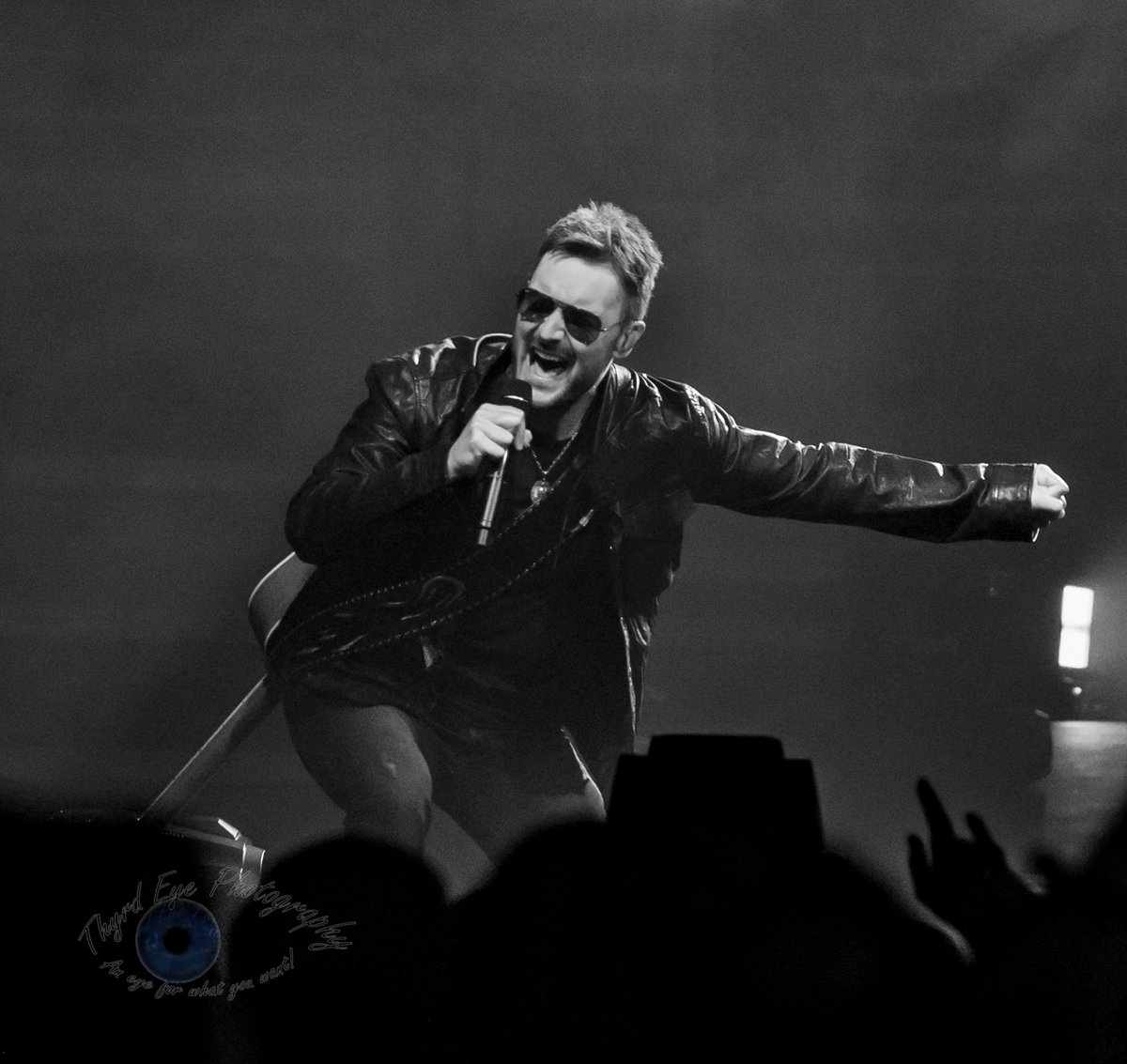 Country superstar <a href="/ericchurch/">Eric Church</a> gambled by doubling down and won big in Saint Louis at <a href="/Enterprise_Cntr/">Enterprise Center</a> Friday night. Check out the review and photos from the show: midwestrewind.com/2019/01/27/eri… #EricChurch #DoubleownTour #DesperateMan