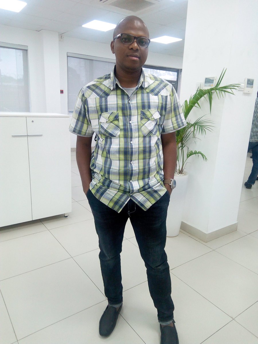 SydneyEdds's tweet image. I did not abandon you twitter 
#firstupload