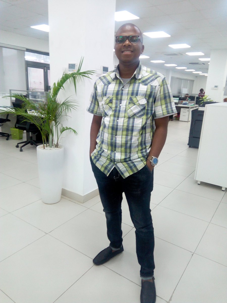 SydneyEdds's tweet image. I did not abandon you twitter 
#firstupload