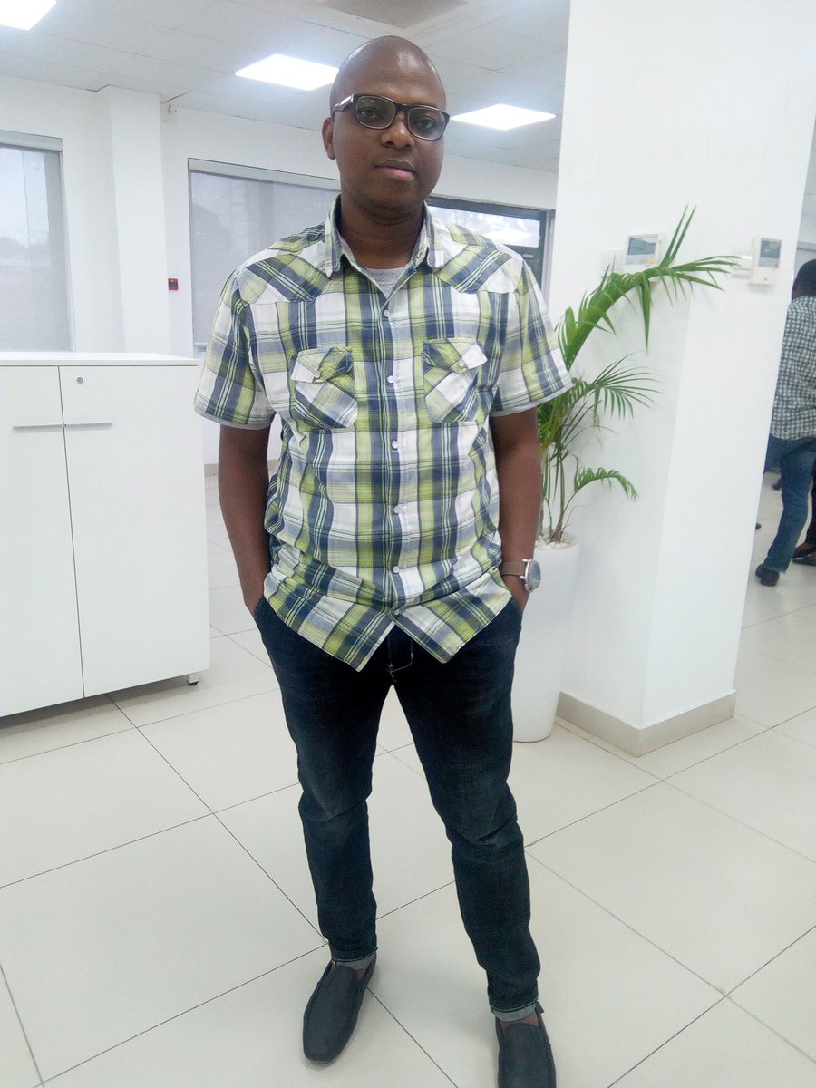 SydneyEdds's tweet image. I did not abandon you twitter 
#firstupload