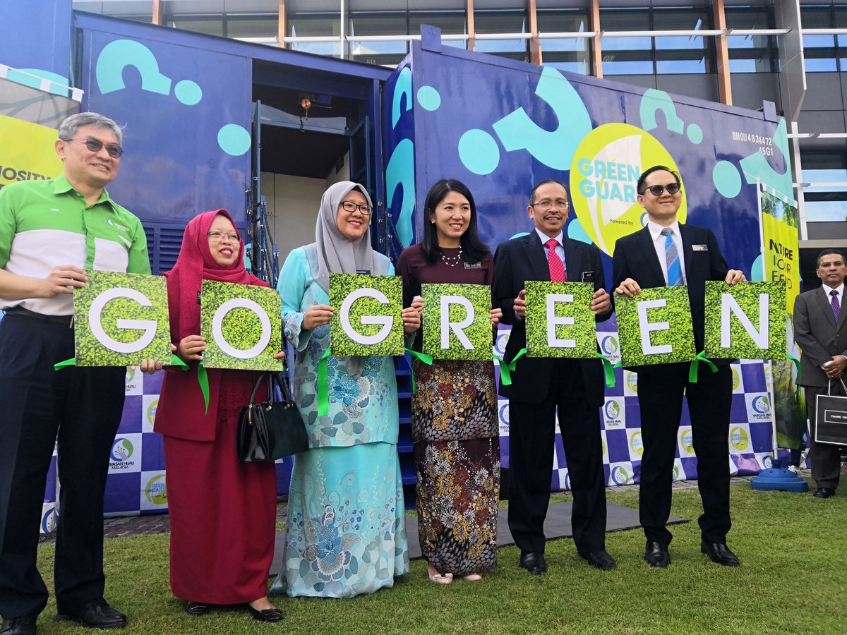 officialmosti's tweet photo. Perasmian Green Guardian Mobile @HijauYa oleh YB @yeobeeyin
.
.
#mestecc
#mestecc2019
#inisiatifmestecc2019 https://t.co/lcUyPQQPcf