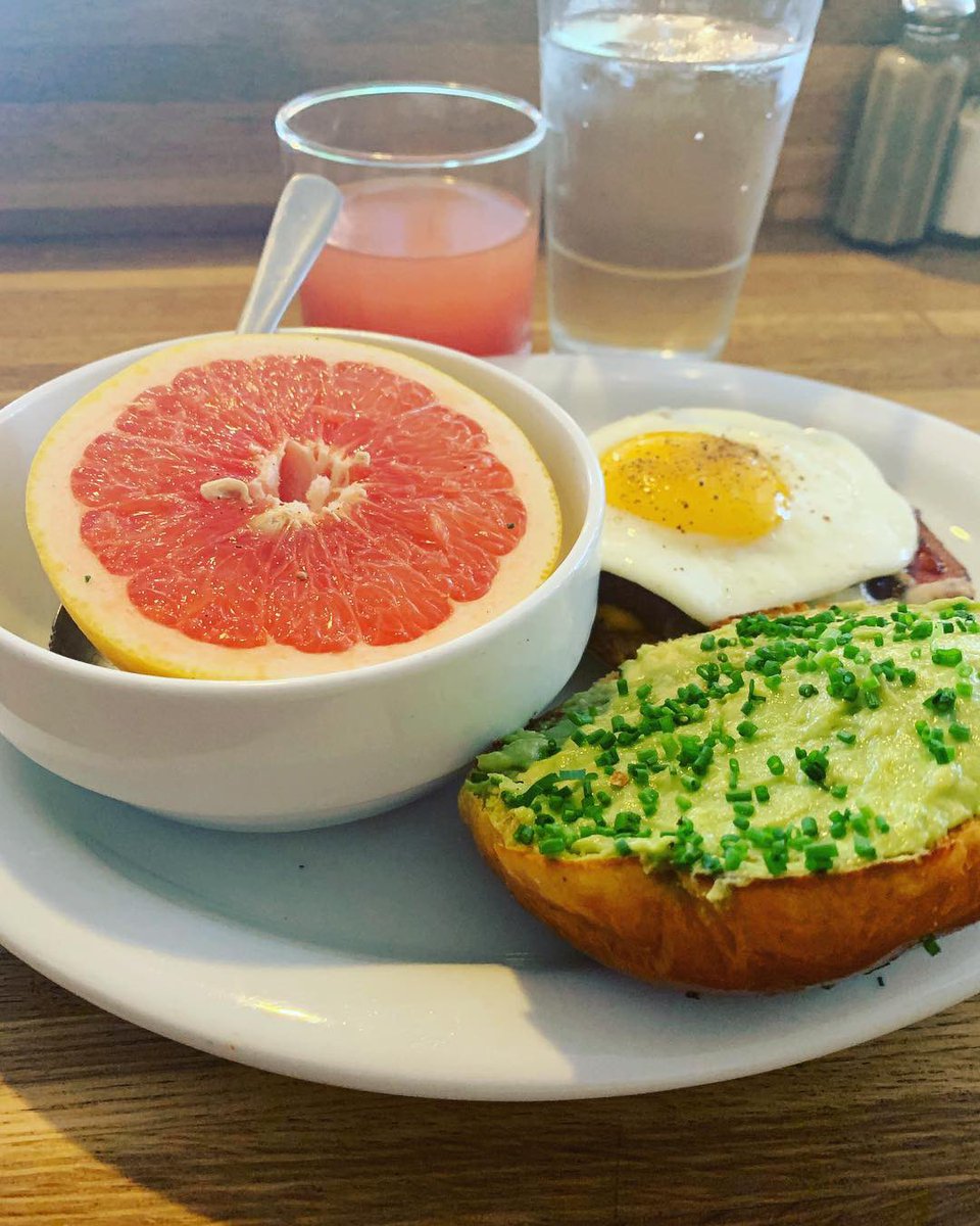 DrowningInRice's tweet photo. Birthday Brunch at Park Cafe! #birthday #birthdaybrunch #parkcafechs #egg https://t.co/pWohwheoTF