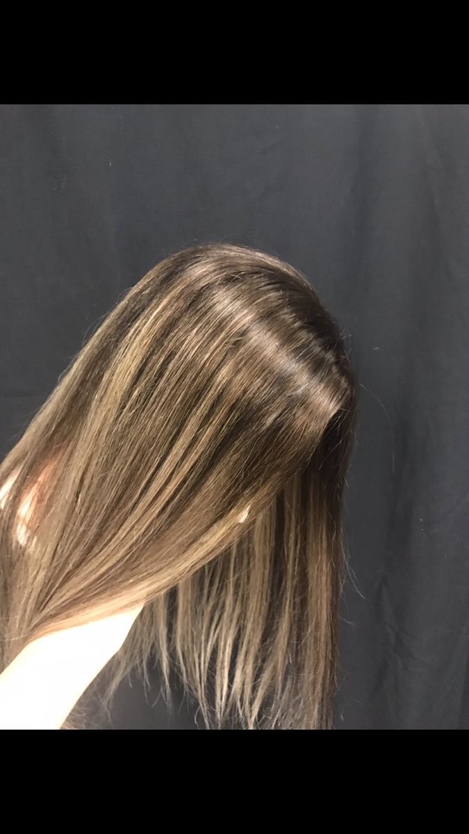 ParisWigs's tweet photo. We don't just sell human hair wigs we also do custom coloring!  #wigs #customcolor #humanhair #wigrepair #clipinhairextensions #hairtopper #wigsforsale #wigshop #lacefrontwigs https://t.co/nzvWTwPXCO