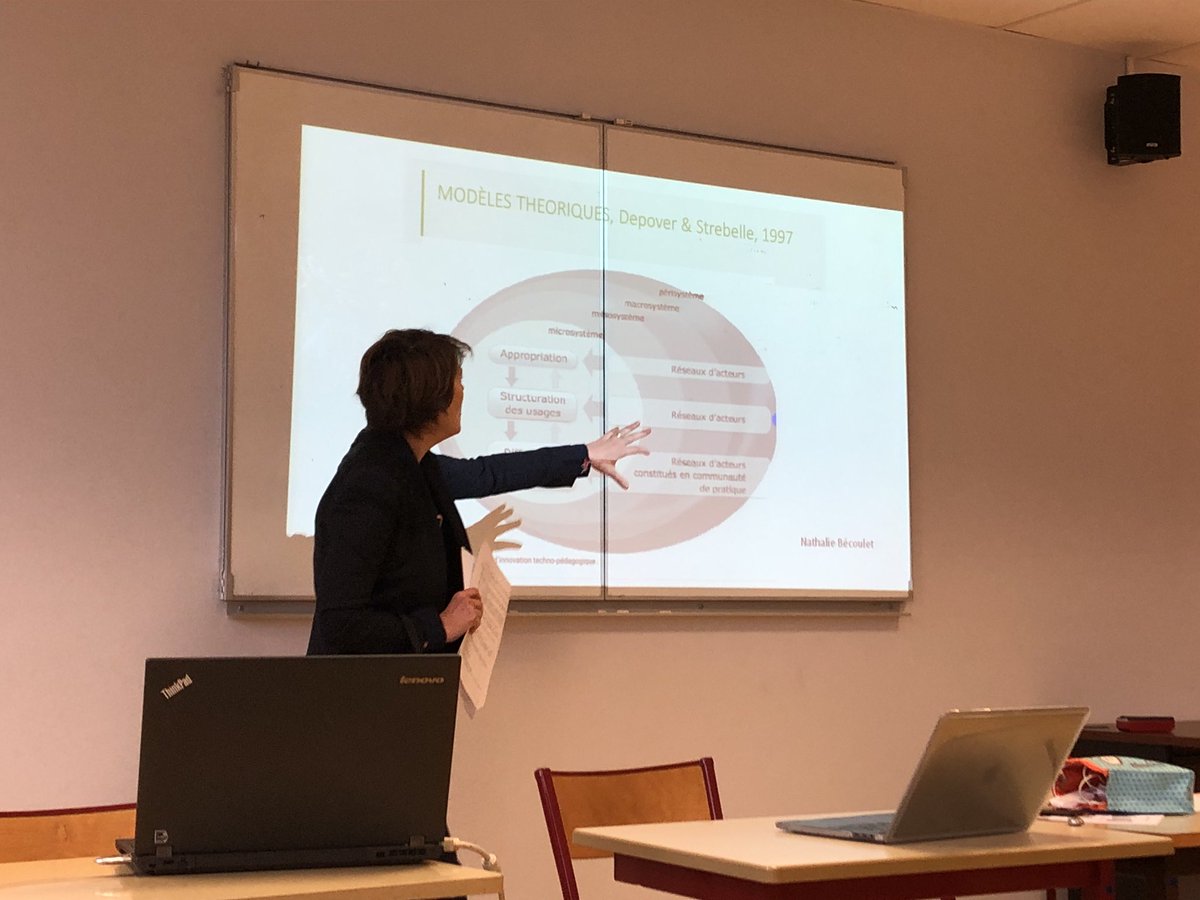 gbonzoms's tweet photo. En ce samedi matin à l’@EspeBesancon, @NathalieBcoulet propose aux enseignants formateurs en #MasterMEEF une #formation autour de l’#innovation et du #numérique !
#CAFFA #CAFIPEMF #MasterRecherche @fc_univ https://t.co/PjYNvtYaFO