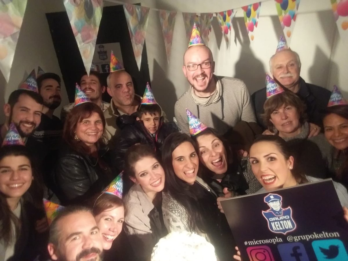 GrupoKelton's tweet photo. ¡Séptimo día de #microsopla en @microteatrobcn! Con Helena García @RaquelTwittea @Beti__  #microteatrebarcelona #grupokelton https://t.co/J5o8DztHxV